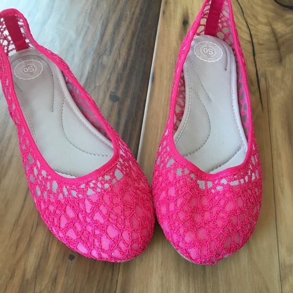 pink lace flats